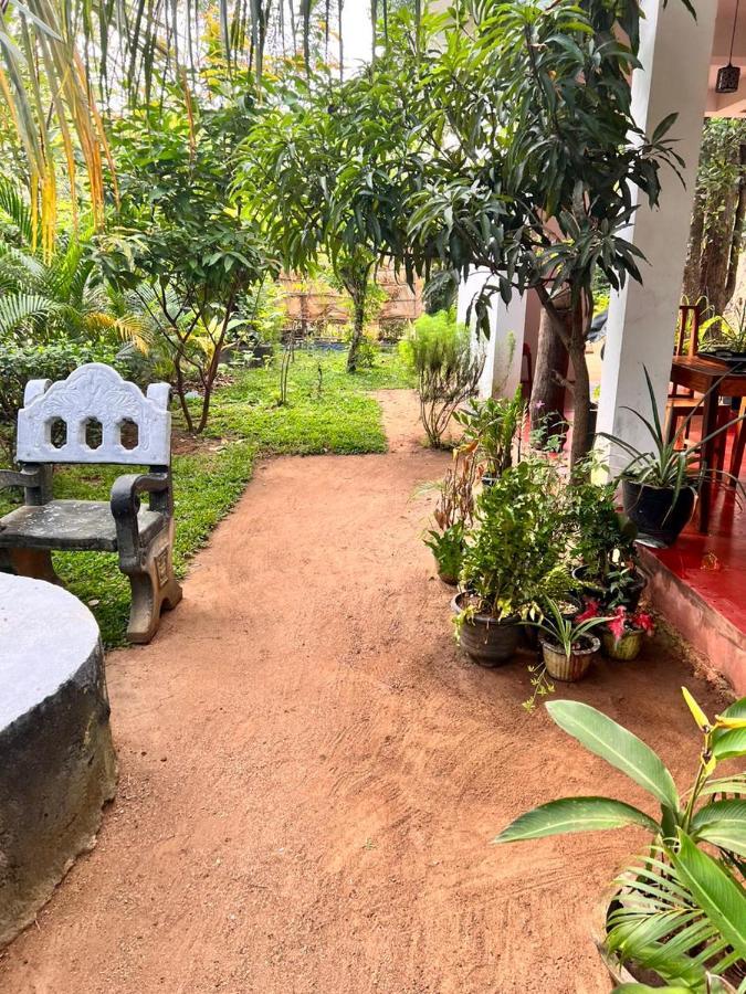 Smashing Inn Dambulla Exterior foto
